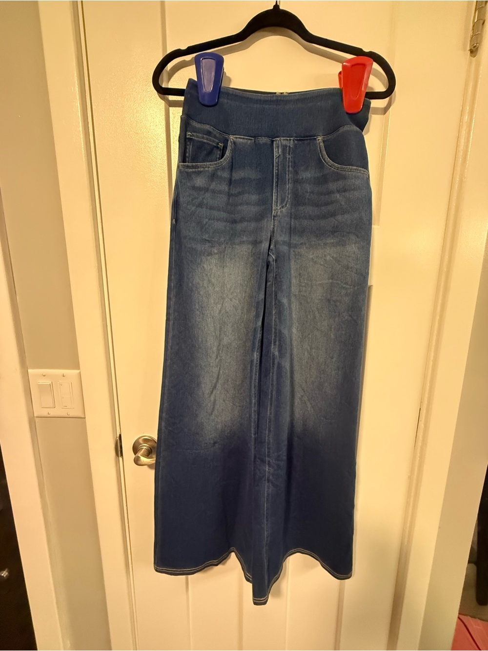 HALARA Wide-Leg Pull-On Jeans in Denim Blue